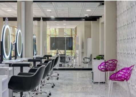 Hairdressers & Barbers